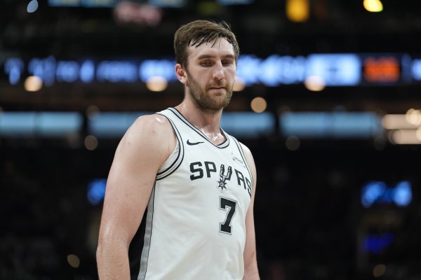 股票配资服务 哈珀：科内特是无名英雄 没文班亚马&他的表现对我们太关键了